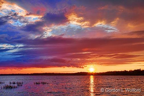 Rideau Canal Sunset_12401.jpg - Photographed along the Rideau Canal Waterway at Kilmarnock, Ontario, Canada.